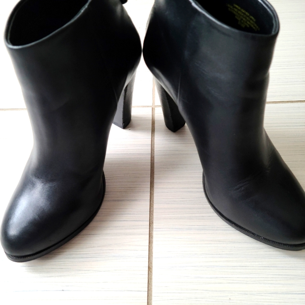 Leather ankle boots